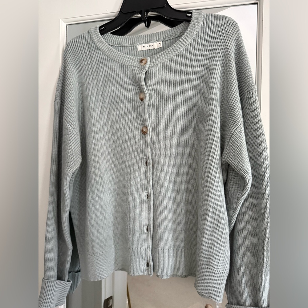 Mod Ref Round Neck Knit Button Cardigan